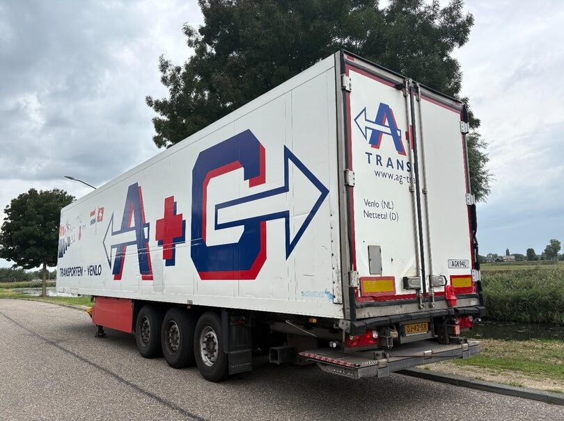 56538975-4