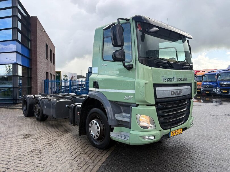 56589443-3
