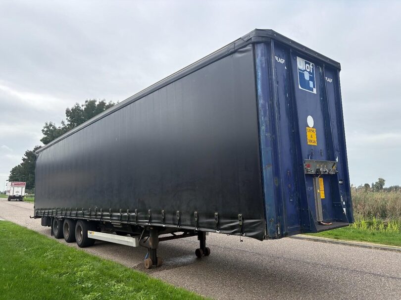 56883903-3