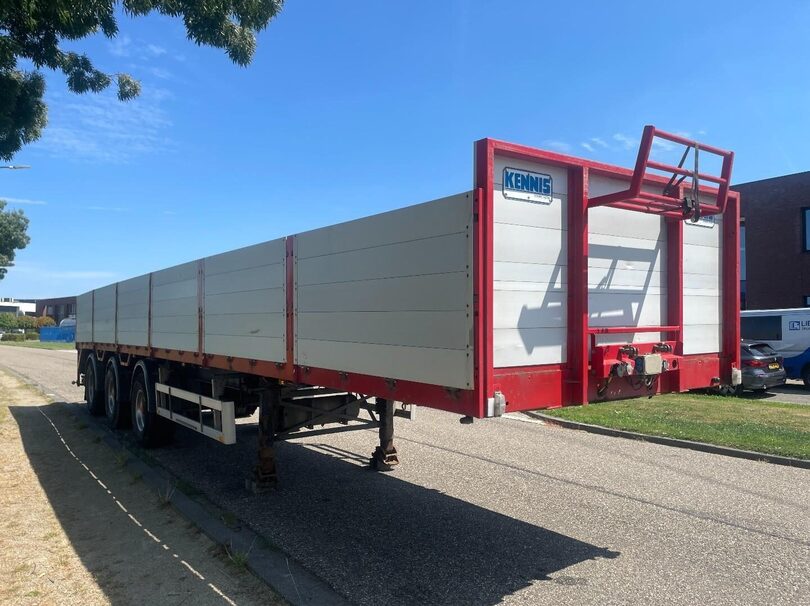 55761238-3