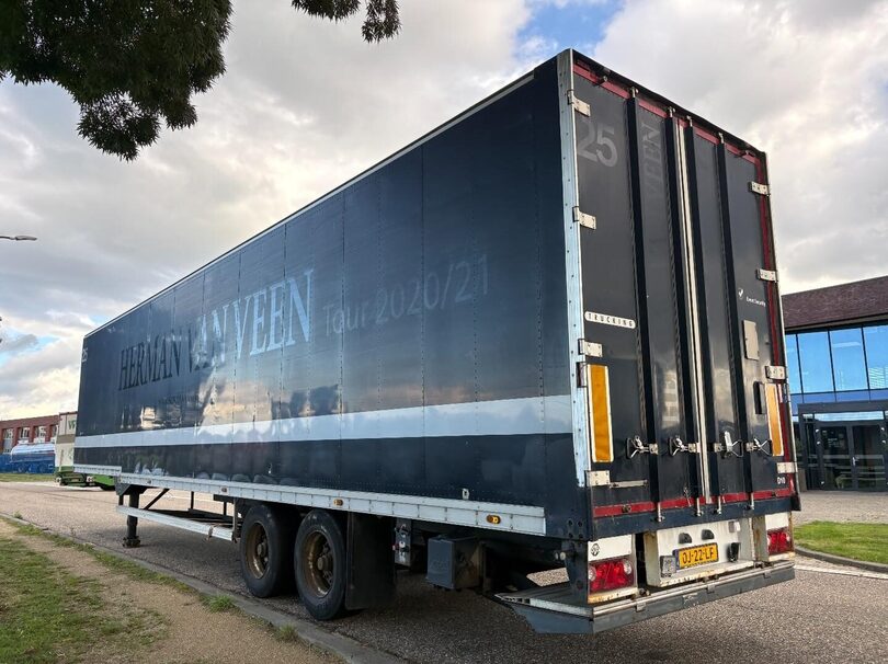 57637914-4