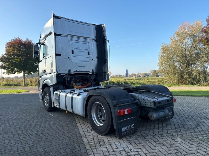 34298983-2