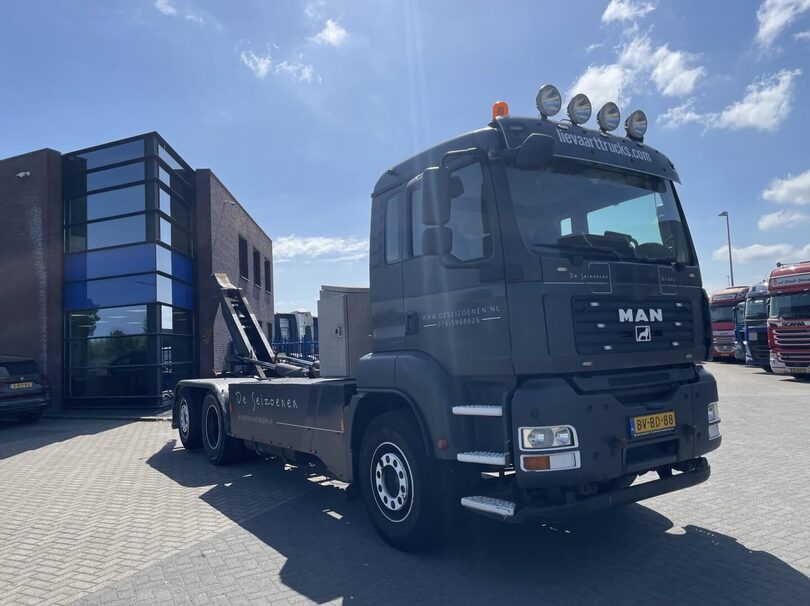 45097556-3