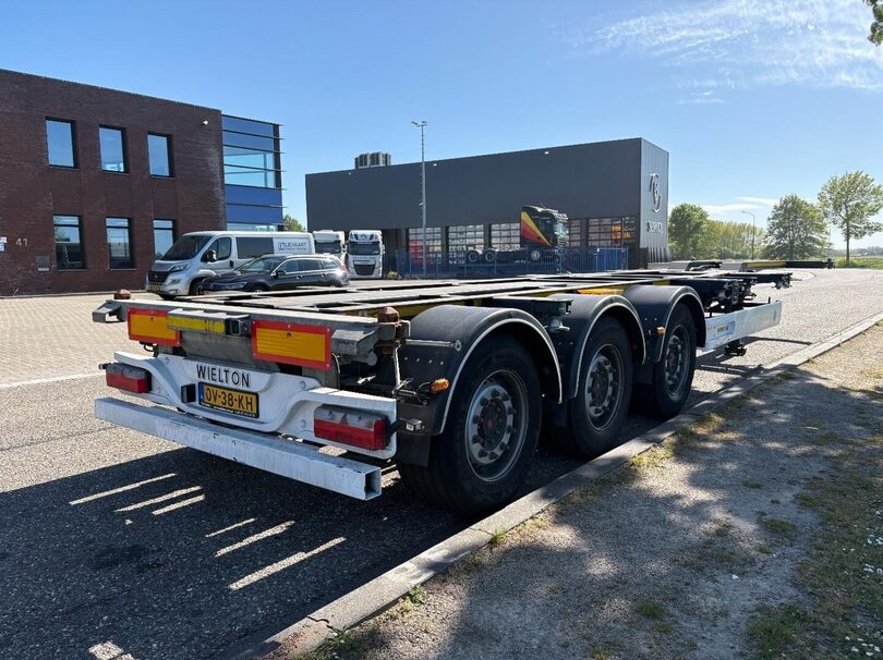 53097453-1