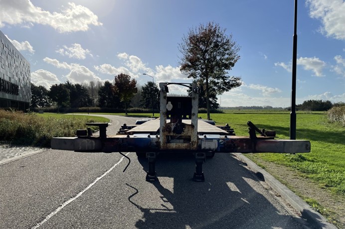 41079330-8