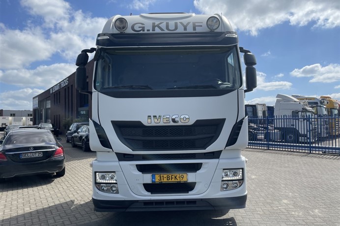45033353-10