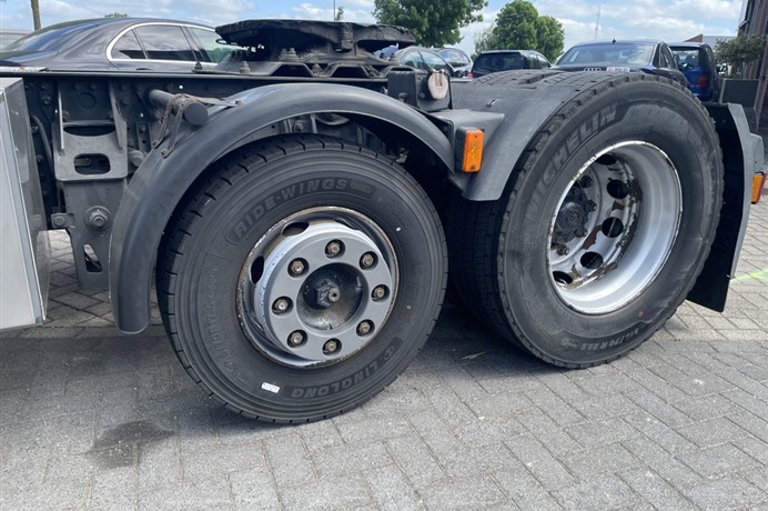 45033353-13