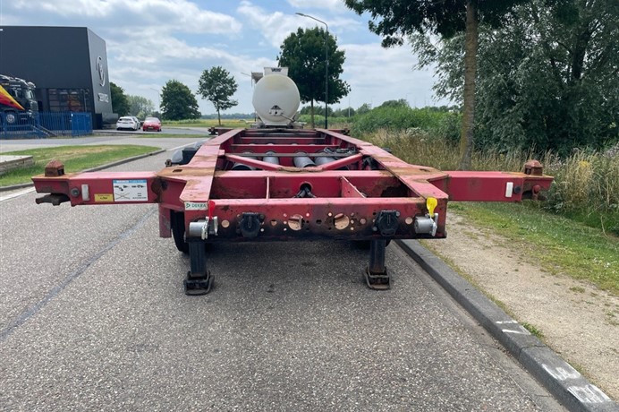 45998943-7