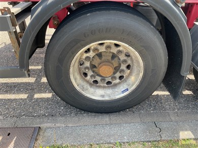 46128815-9