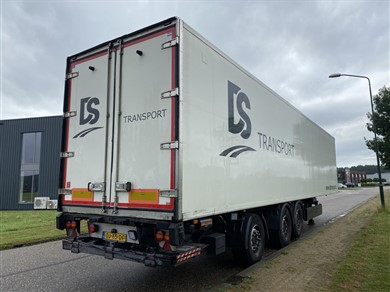 31439675-8