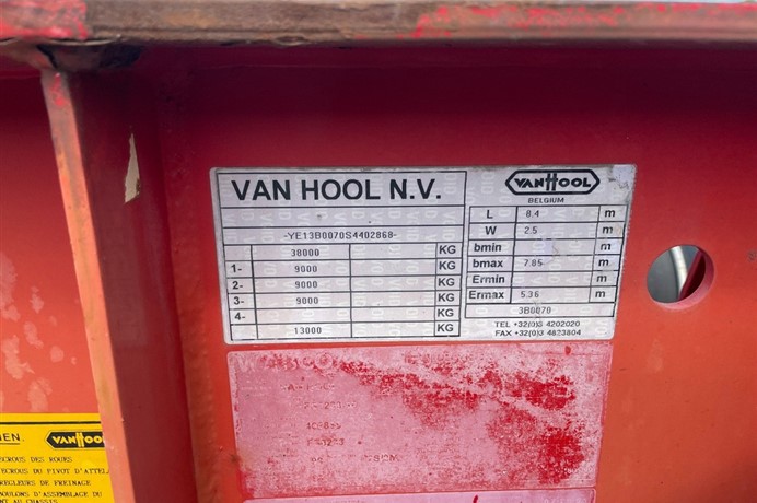 46869053-8
