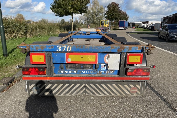 41079330-7