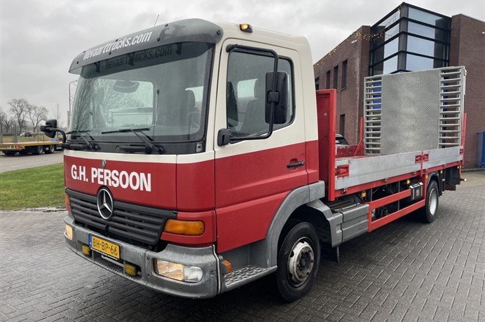 42528800-1