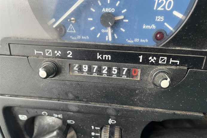 42528800-7
