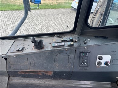 46429379-22