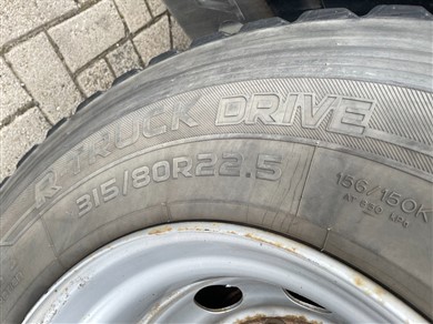 47569961-17