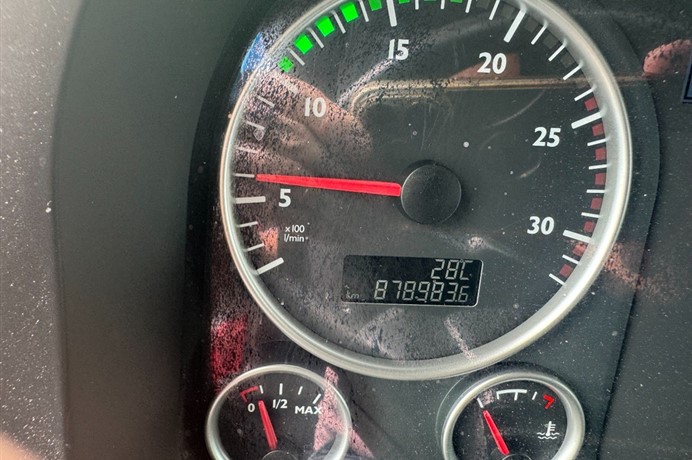 46474857-19