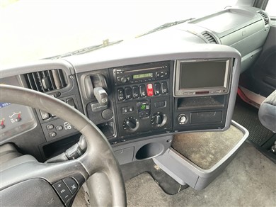 33902447-18