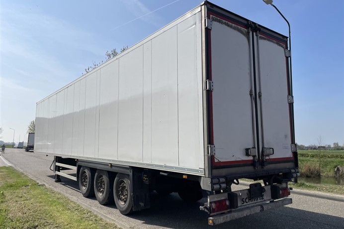 44226940-3