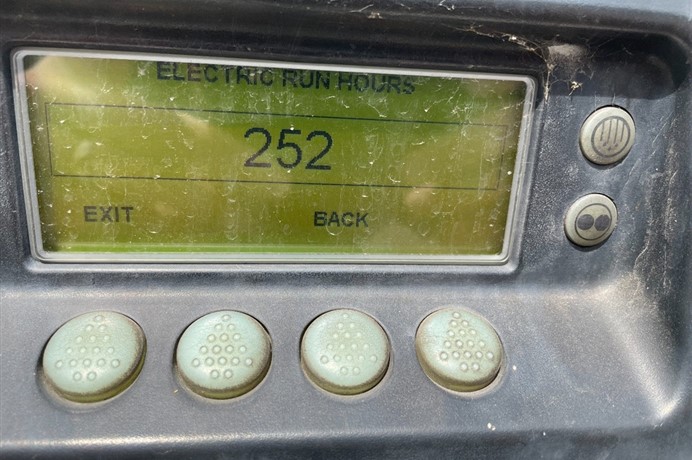 47232557-13