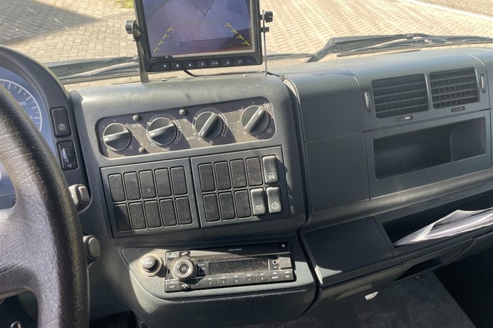 47637324-9