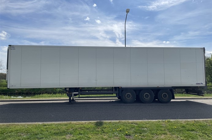 44267402-7