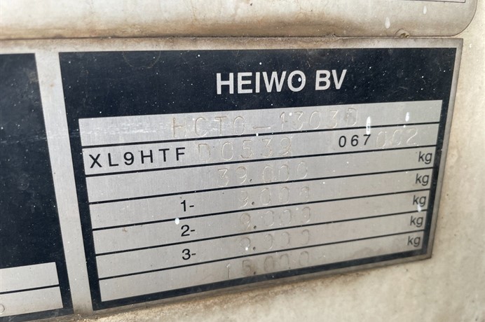 47066141-10