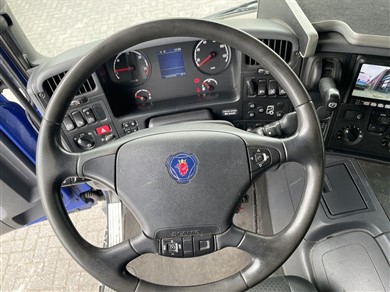 44851838-5
