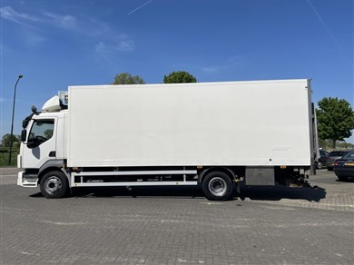 47278368-12