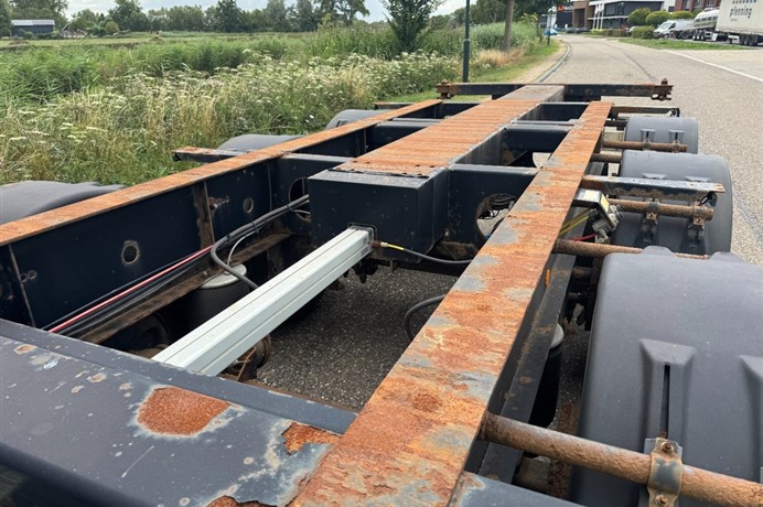 46400247-15