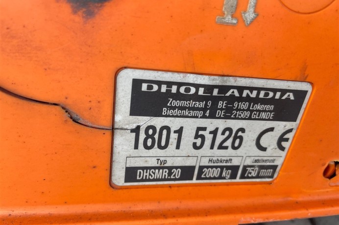 47145044-17