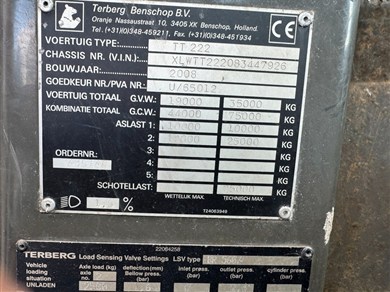 46429379-16