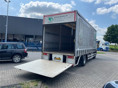 45761819-2