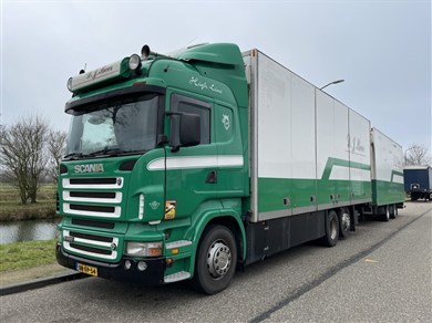 37002567-3