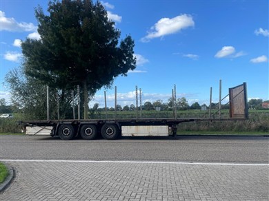 47811893-4