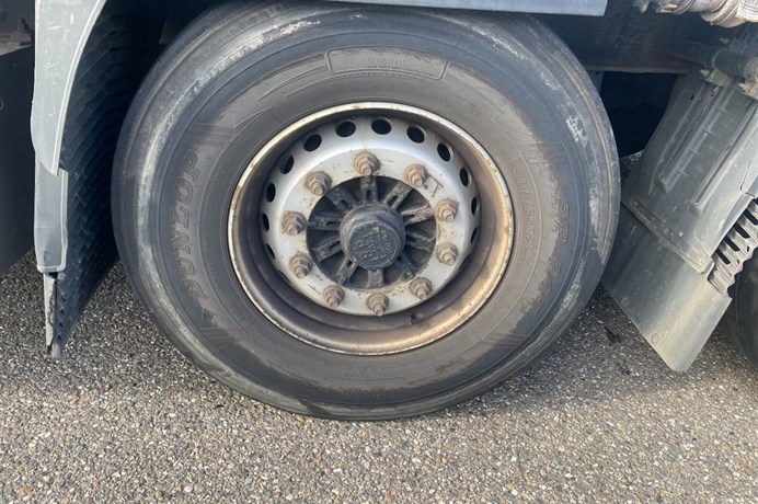 47811893-11