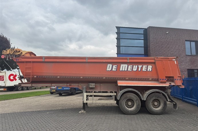 48261320-3