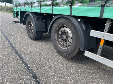 47562576-5