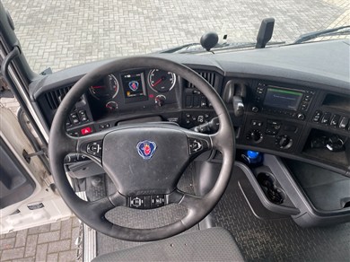 48457544-18