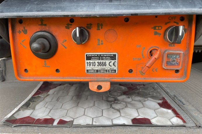 48459674-8