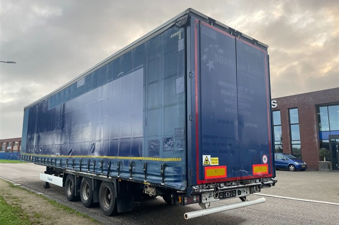 48575300-2
