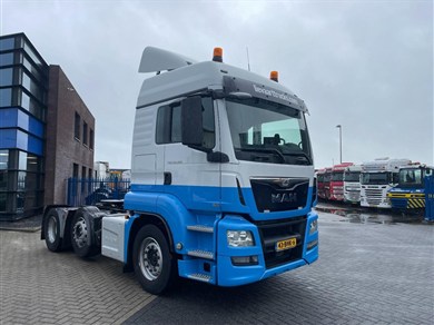 48635856-3
