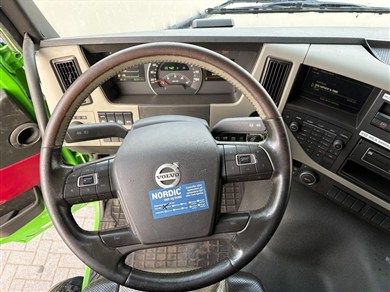 52778143-5