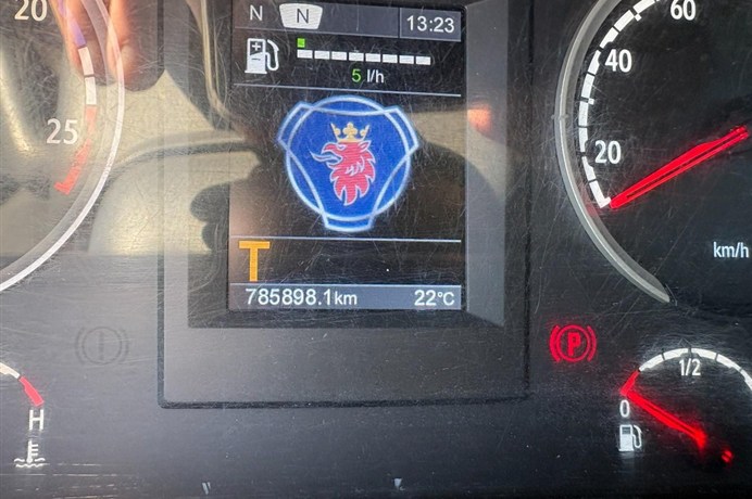 53151031-7