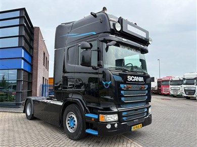 53215376-3