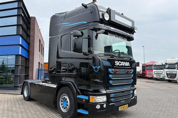 53215376-3