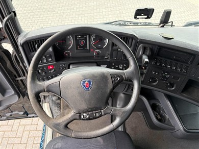 53215376-5