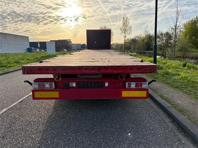 52685579-10