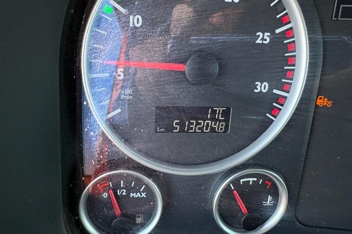 51816413-17