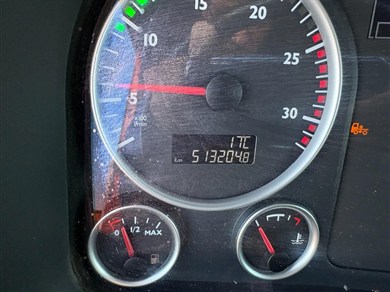 51816413-17